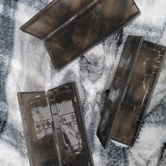 Nintendo 3DS game storage cases - 3 - Picture 1 of 2